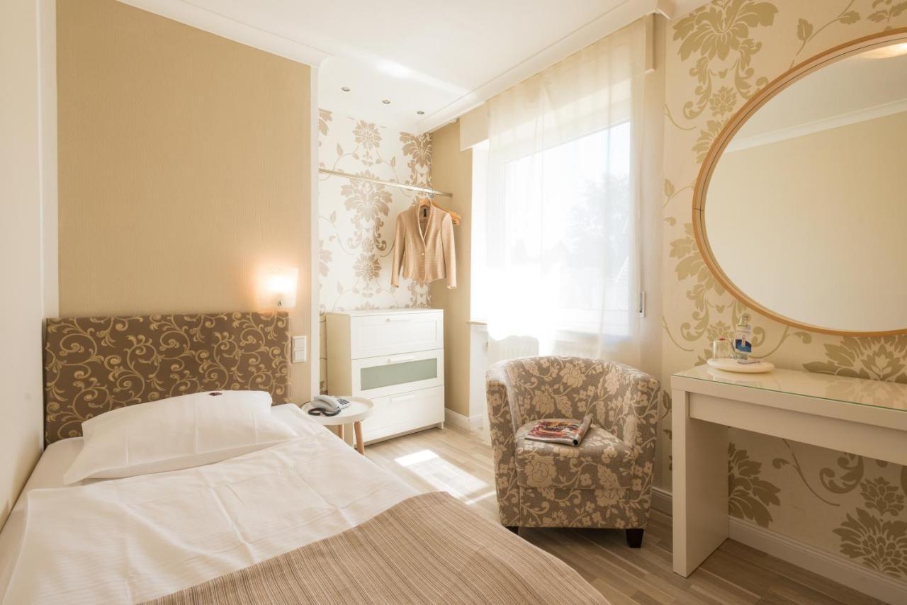 Hotel Ahrbella Bad Neuenahr-Ahrweiler Habitación foto